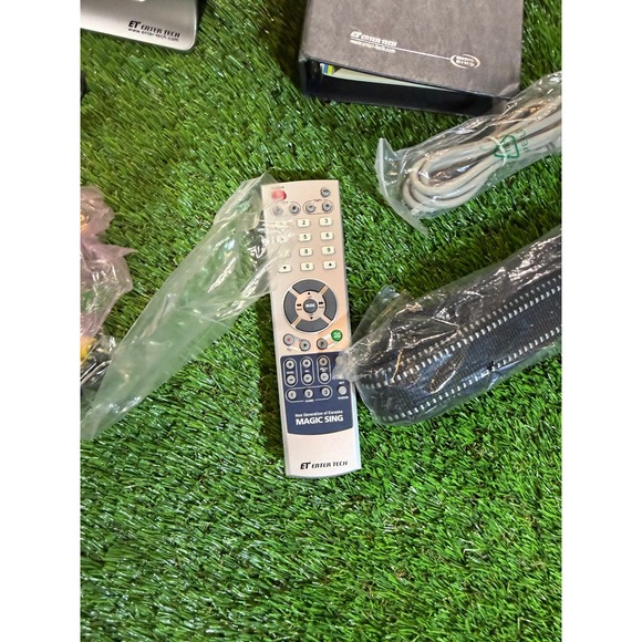 Magic Sing Karaoke Microphone System ET25K with 2 Mics Remote and Handbook - Picture 2 of 5